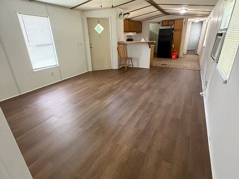 17249 Liberty Rd — Photo 9