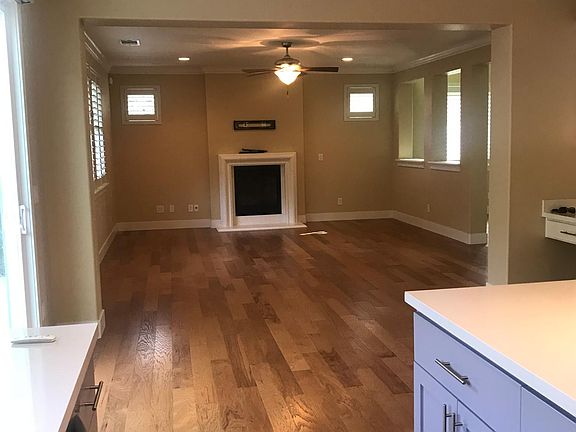 4th image of 4549 Blue Oak Pl