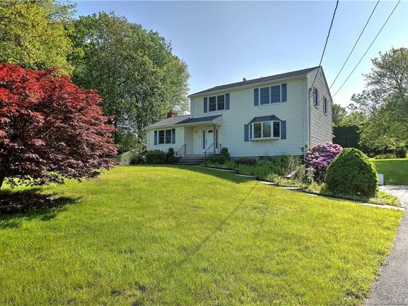 48 Chalon Road, Trumbull, CT 06611