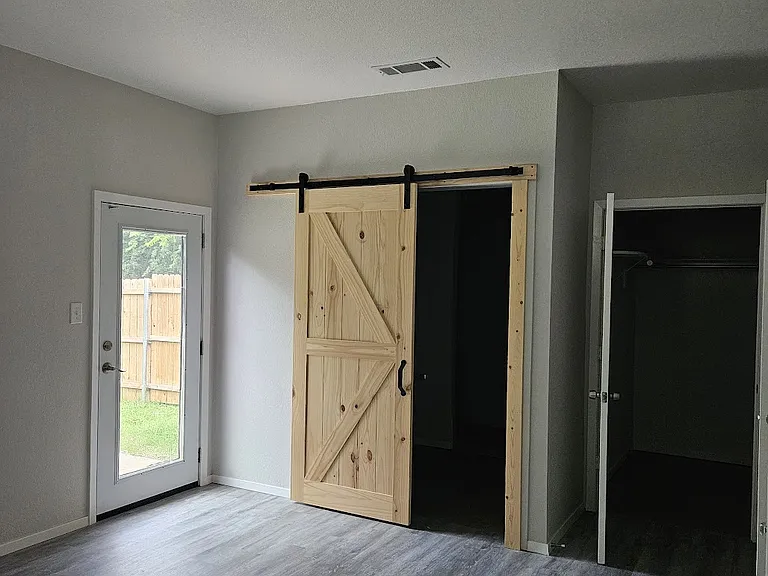 221 San Angelo St #A — Photo 22