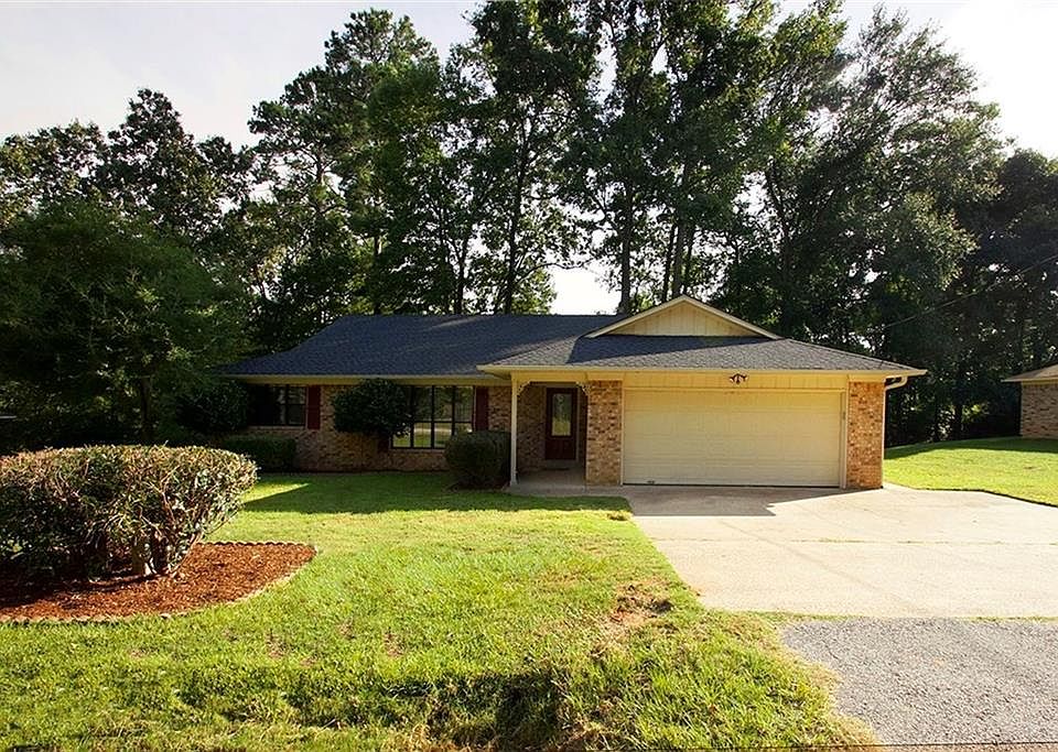 1st image of 304 Forest South Dr