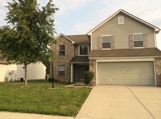 9757 Fireside Ln, Fishers, IN 46038