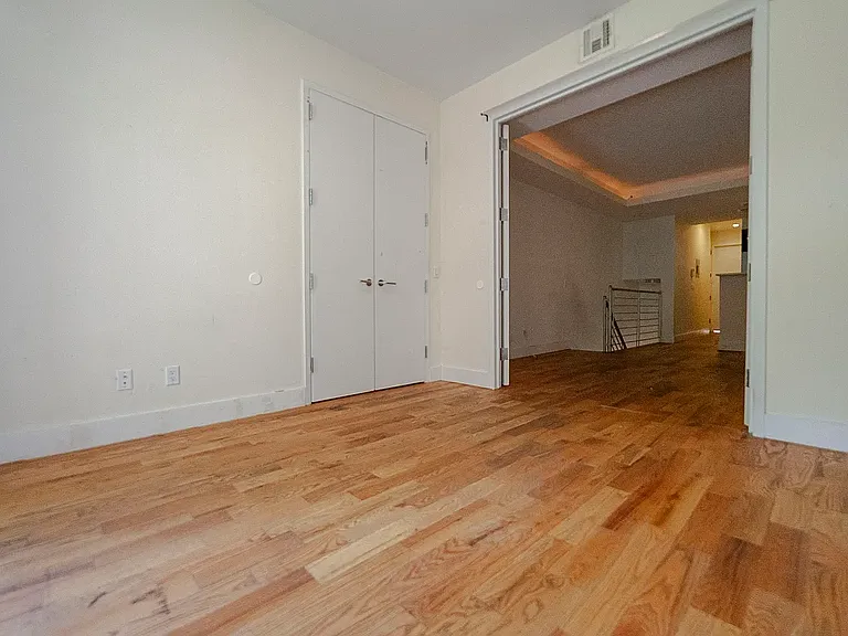 96 George St #1R — Photo 13