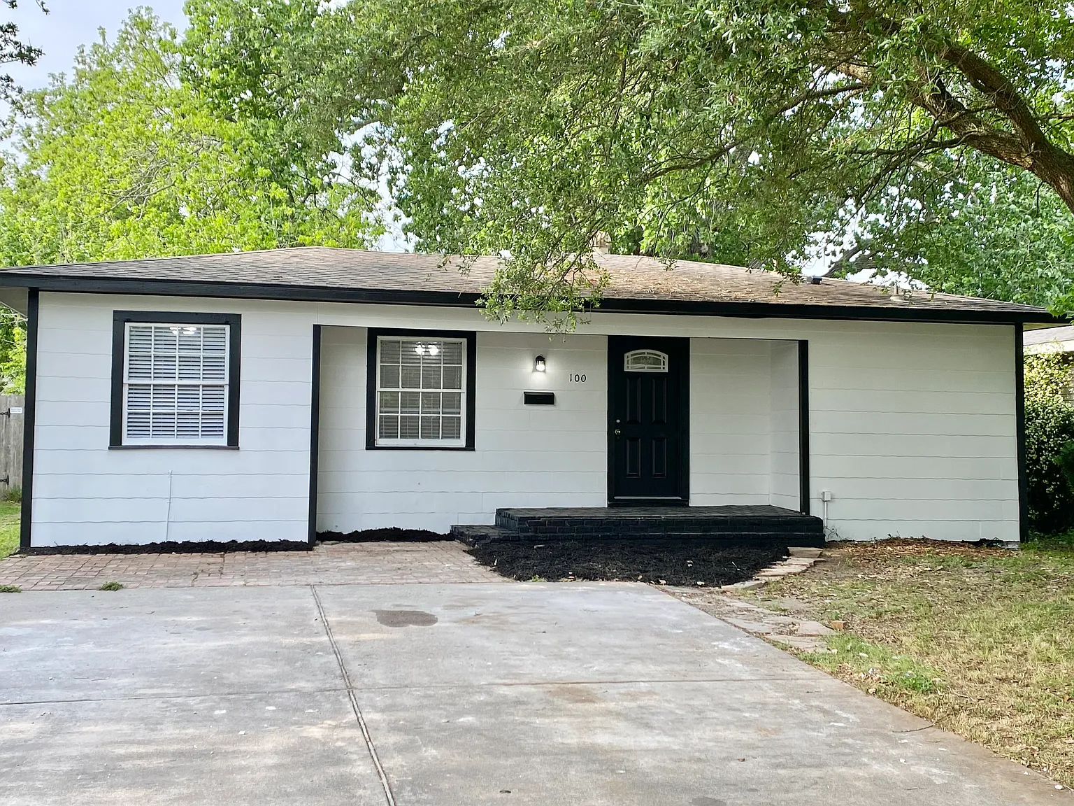 3 bed, 1710 sqft, $1,800 — Photo 2