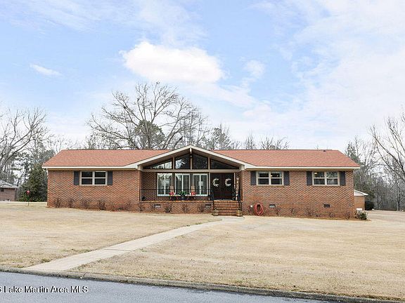 2nd image of 1265 Parrish Pkwy