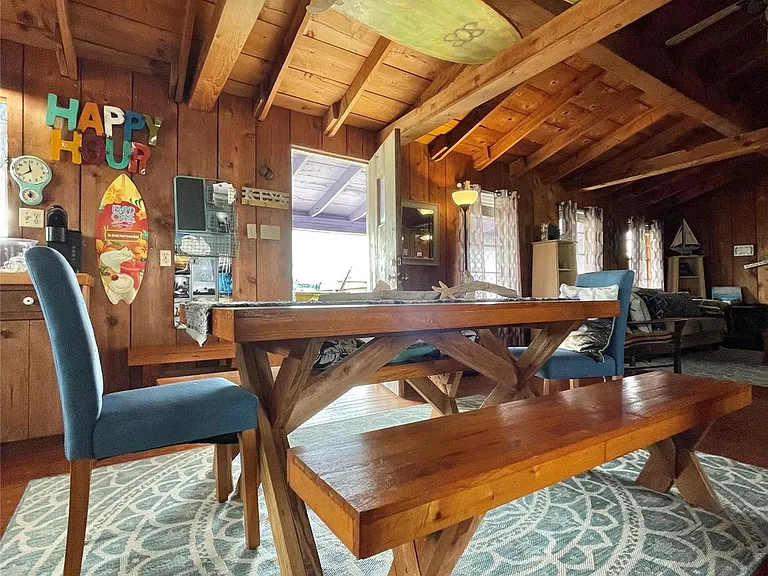 1111 Surf Dr — Photo 10