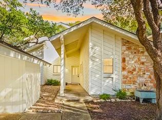 8 Par View Dr, Wimberley, TX 78676