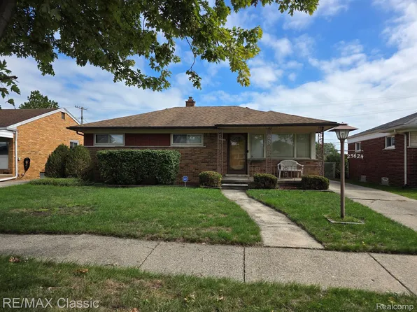 25624 Collingwood St, Roseville, MI 48066