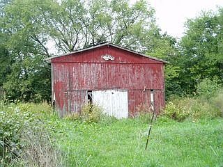 2nd image of 1715 Plum Springs Rd