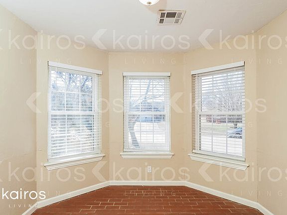 5th image of 702 W 19th St S