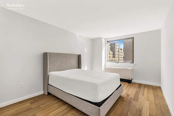 Rented by Sotheby's International Realty | media 26