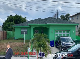 821 W 10th St, Riviera Beach, FL 33404