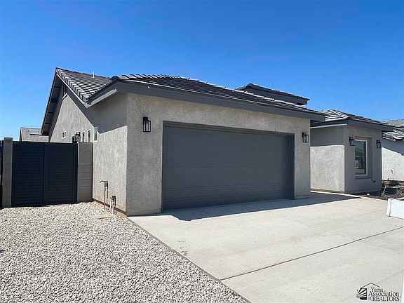 3rd image of 683 E 12th Pl