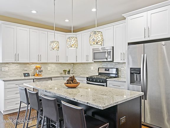5th image of 3329 N Olcott Ave