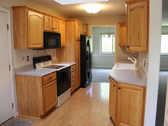 2nd image of 749 Mill Valley Dr