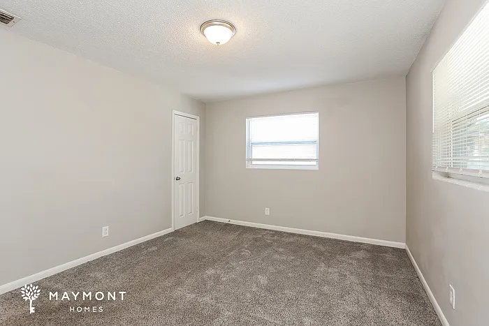 6308 Merrill Rd — Photo 11