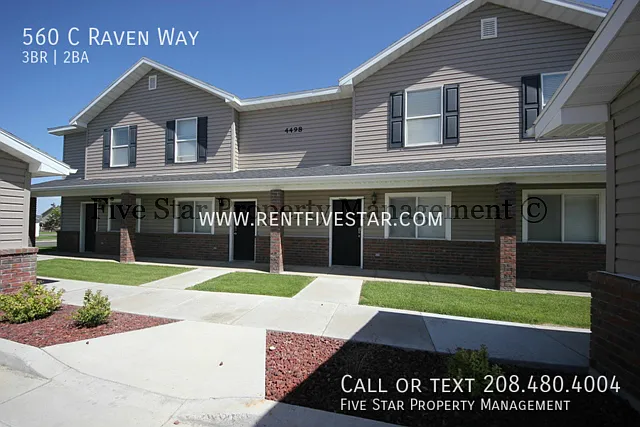 560 C Raven Way — Photo 1