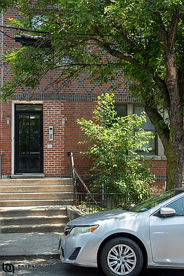 Rented by Batra Group Inc | media 41