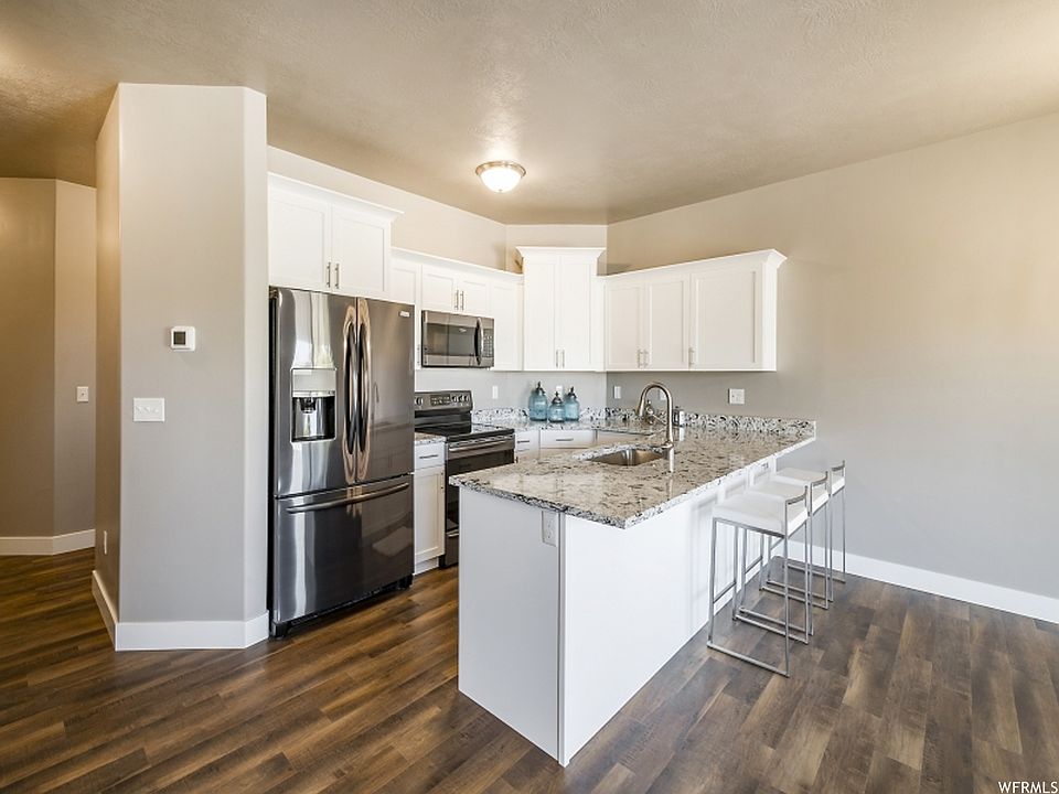 1st image of 877 N Glen Eagles Ct