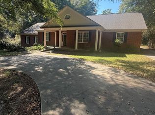 913 Mohawk Dr, Florence, SC 29501