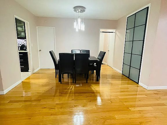 5th image of 6125 98th St APT 6K