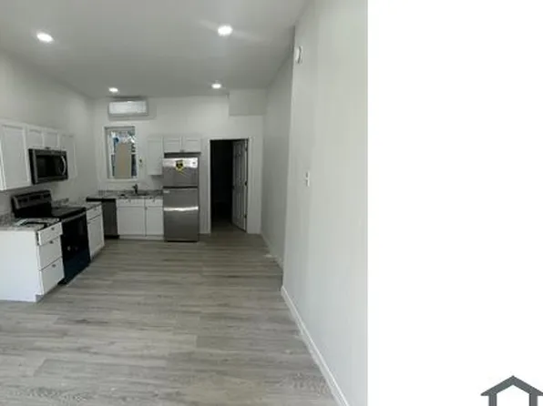 2250 N Howard St, Philadelphia, PA 19133