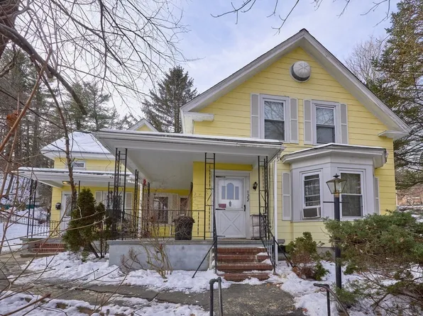 122 Sanborn St, Fitchburg, MA 01420