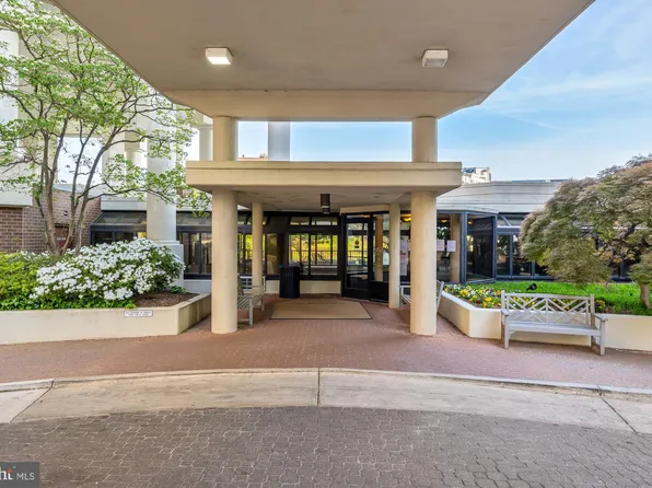 1600 N Oak St APT 1612, Arlington, VA 22209