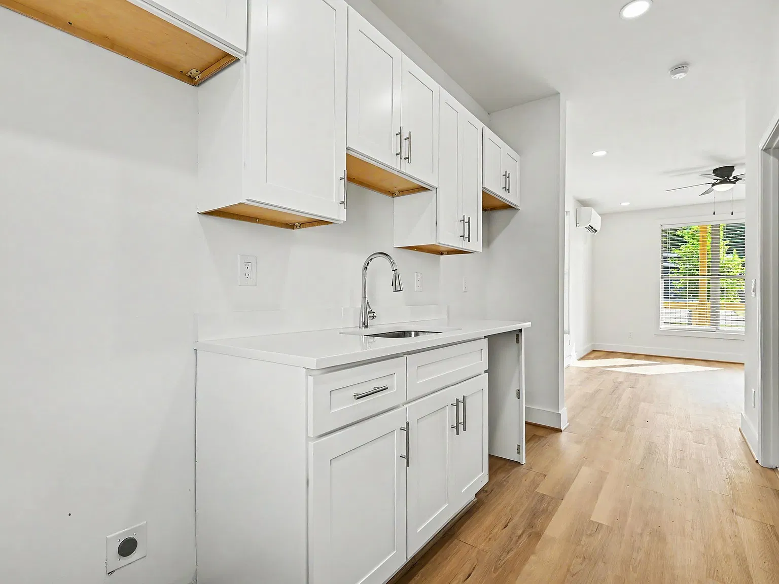 1 bed, 600 sqft, $1,400 — Photo 3