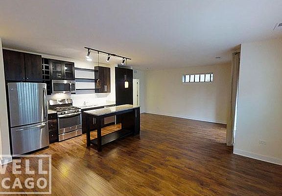 4th image of 1821 W Argyle St #2