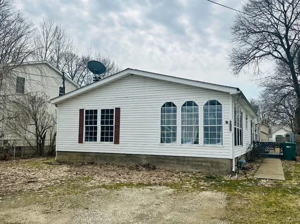 208 Olin Ave, Girard, PA 16417