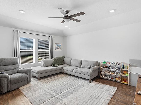 4th image of 832 Nodding Nixie