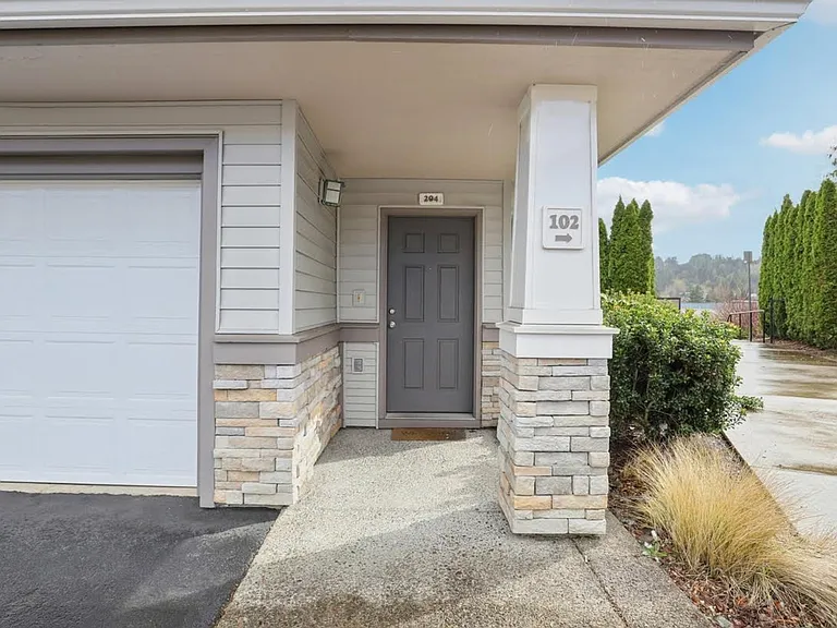 15120 SW Mallard Dr #204 — Photo 6