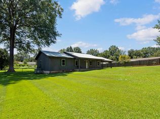 2102 Bentley Dr, Sylacauga, AL 35150