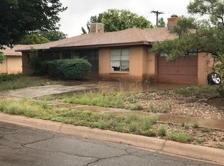 1204 Baylor Ave, Roswell, NM 88203
