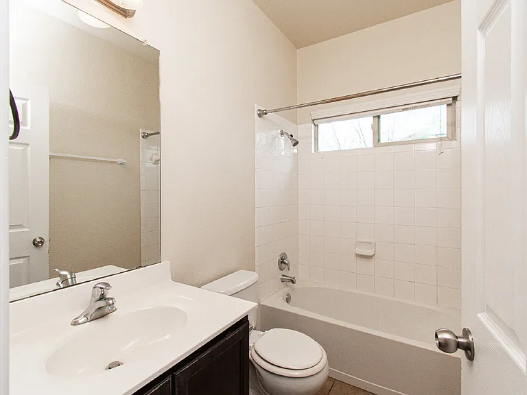 6509 Creek Land Rd — Photo 10