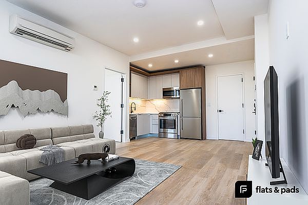 1st image of 627 Franklin Ave #602