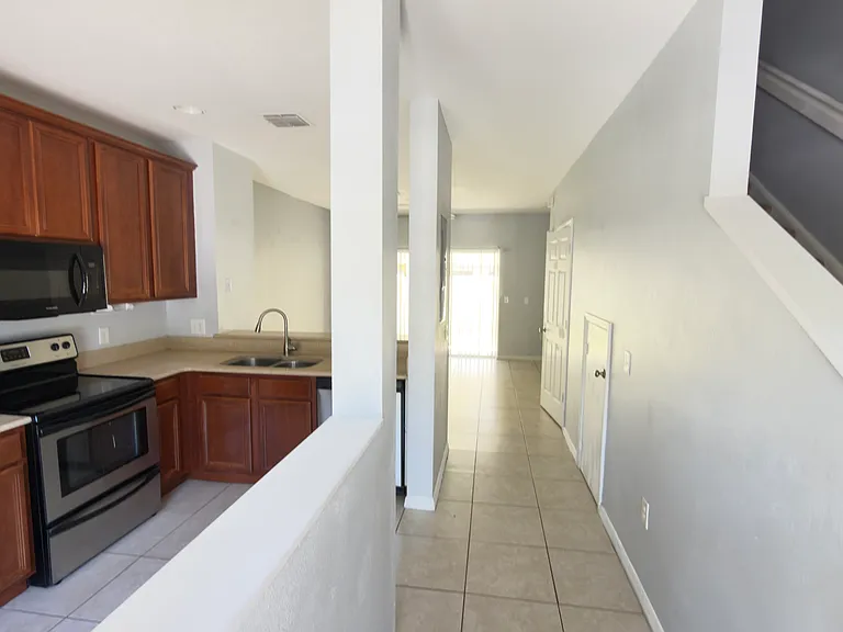 8519 Trail Wind Dr — Photo 12
