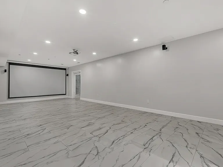1396 Conrad Ln — Photo 24
