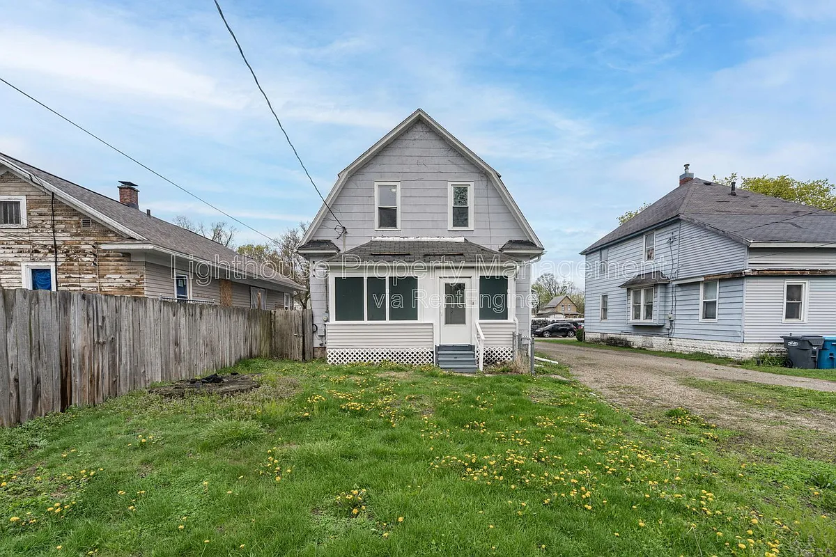 Building Photo - 1702 Reed St