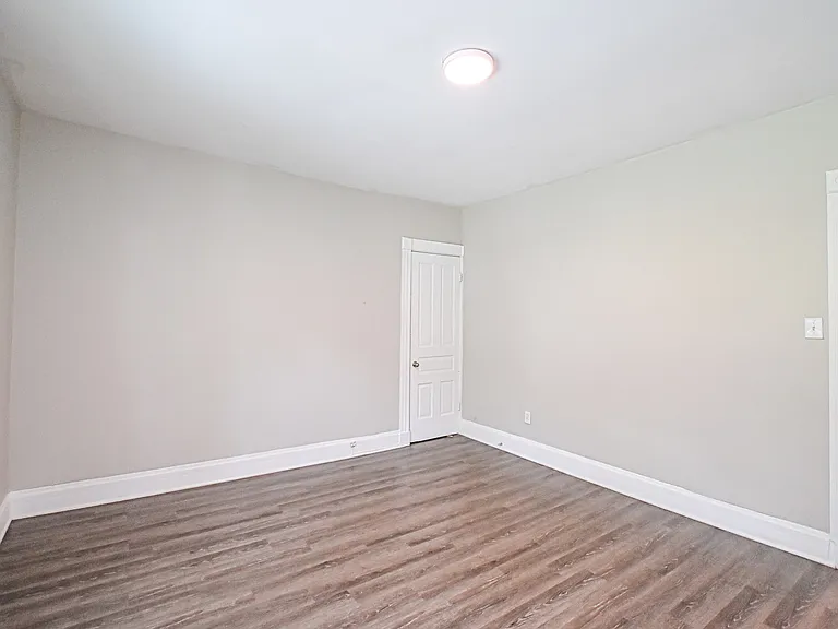 3131 Harvard Ave — Photo 19