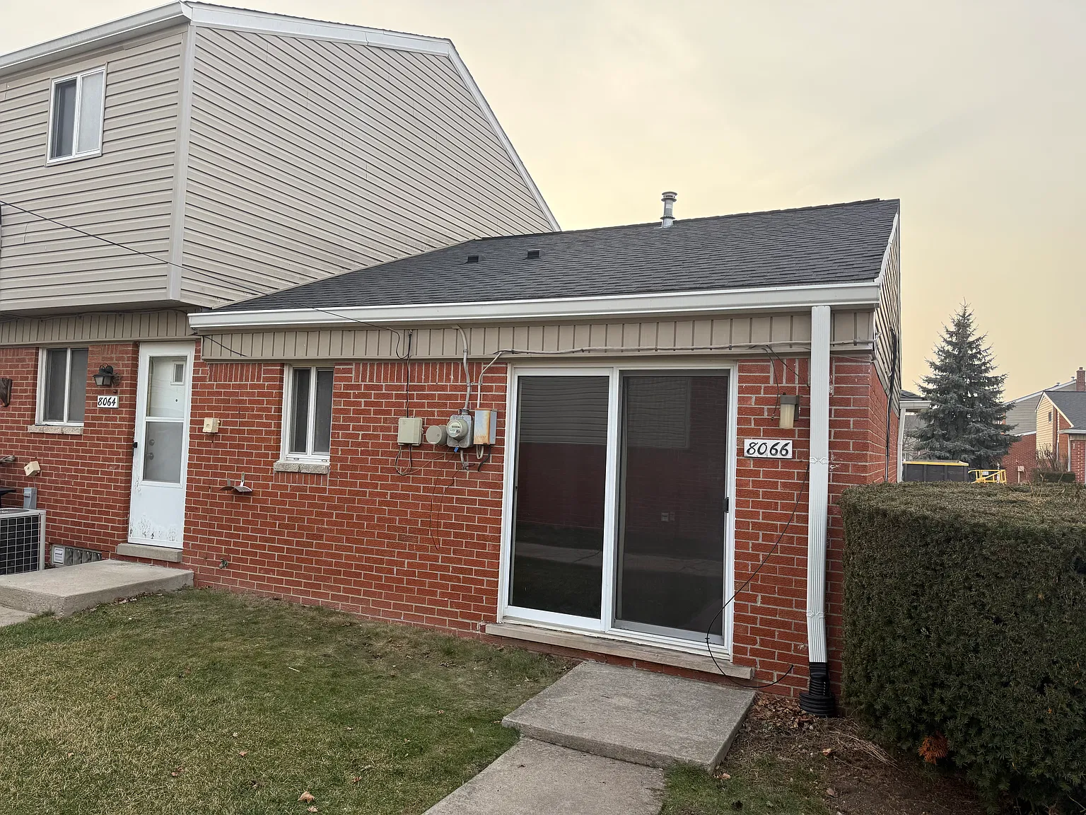1 bed, 598 sqft, $1,000 — Photo 2
