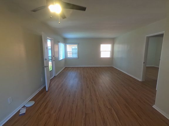 3rd image of 1624 Hilts Ave #4