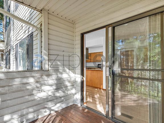 4th image of 264 Cervantes Cir #266
