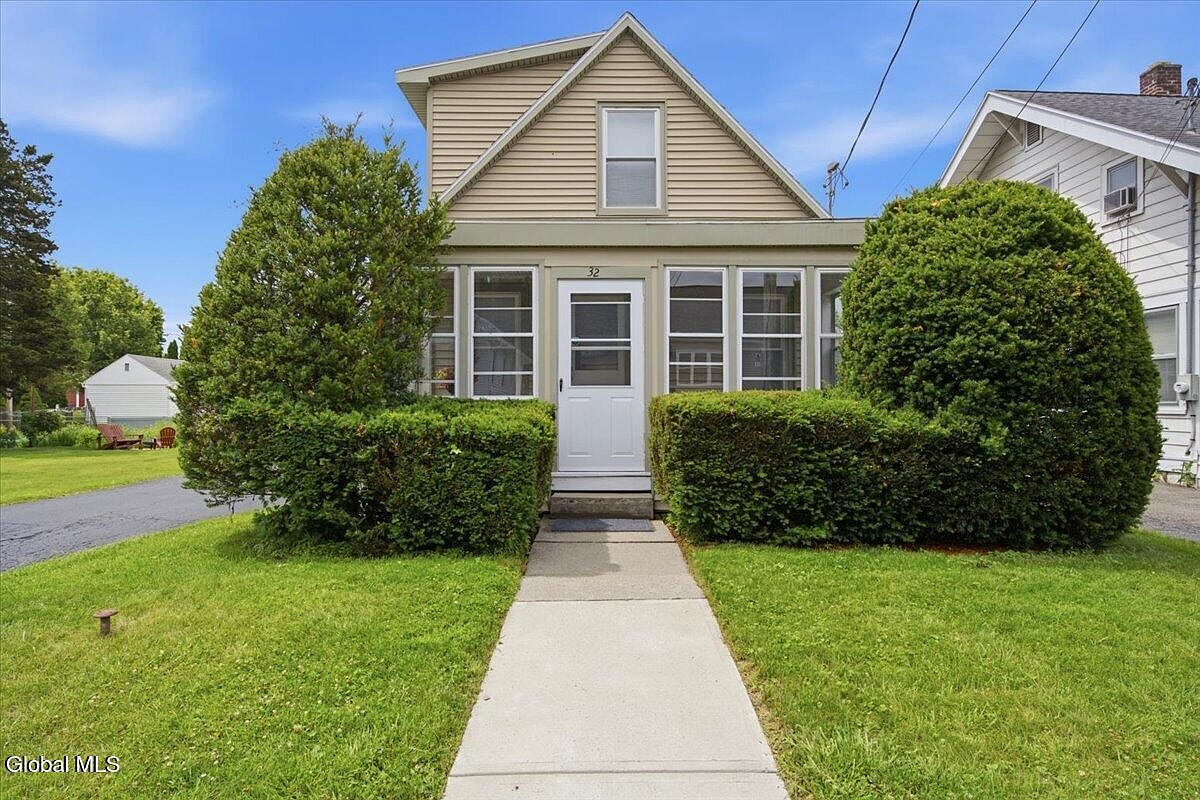 1st image of 32 Orchard Avenue