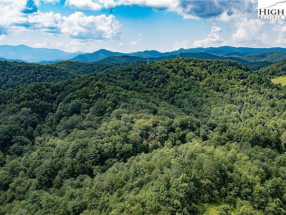 3rd image of 4231 Blowing Rock Boulevard