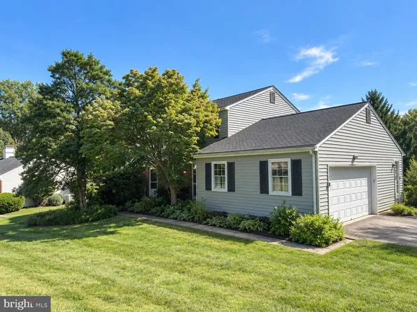 9329 Joey Dr, Ellicott City, MD 21042