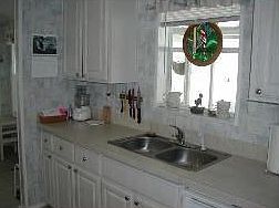 3rd image of 225 Kiwi Dr