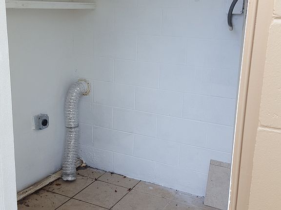 5th image of 2213 Lancewood Ct
