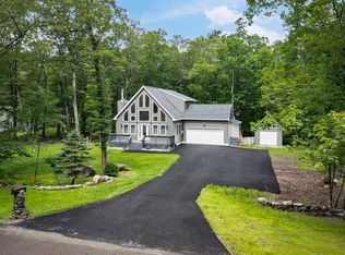 4130 Mill Creek Dr, Cresco, PA 18326